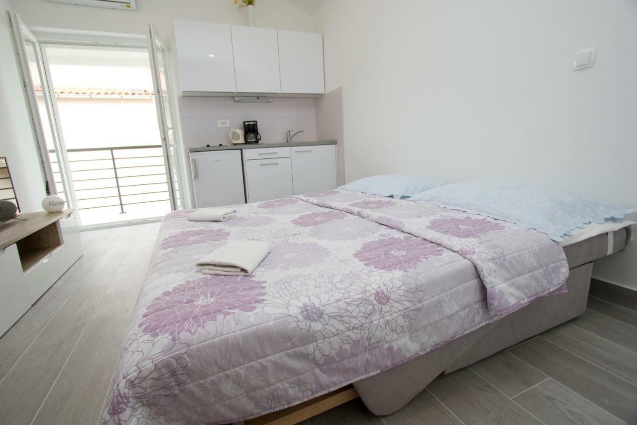 Apartmani Marija Cizmic Makarska Exteriör bild